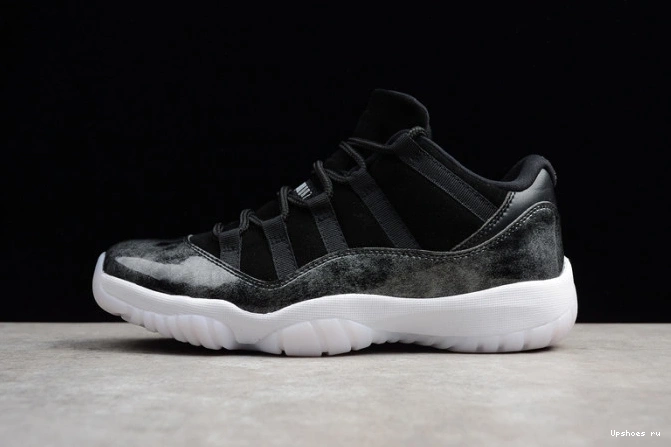 528895-010  11 Low Retro Jordan Barons 0212